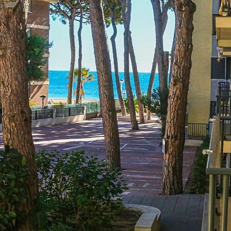 Pins I Mar - Only Families Apartment Кембрилс Екстериор снимка